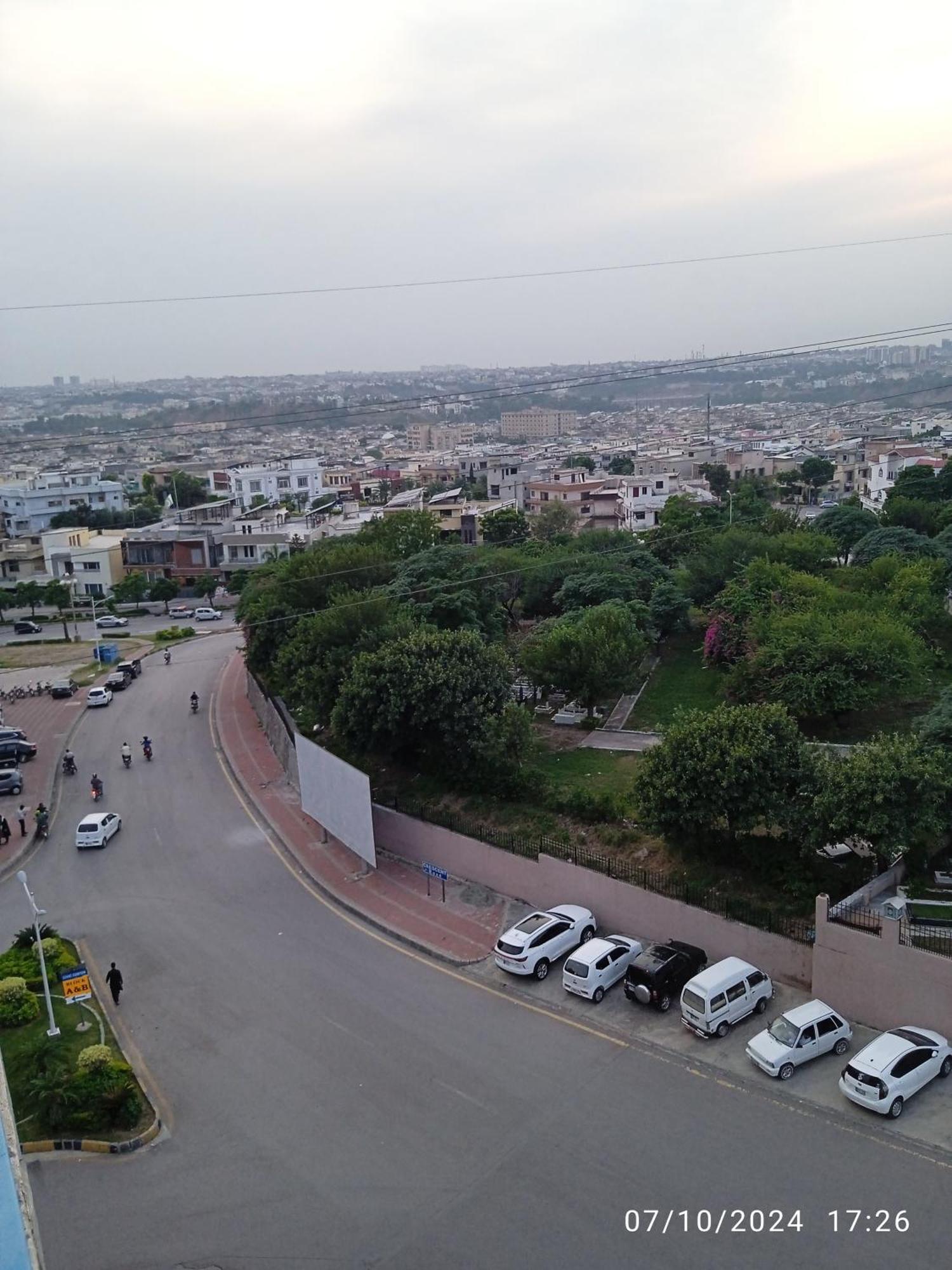 Comfortable Rental Apartments In Bahria Town Rawalpindi Exterior photo